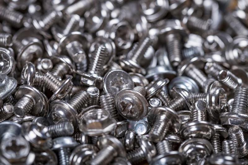 Comment optimiser la fixation de l'acier pour vos projets professionnels ?